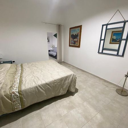 Villa La Torretta Del Surfista Taranto Exterior foto